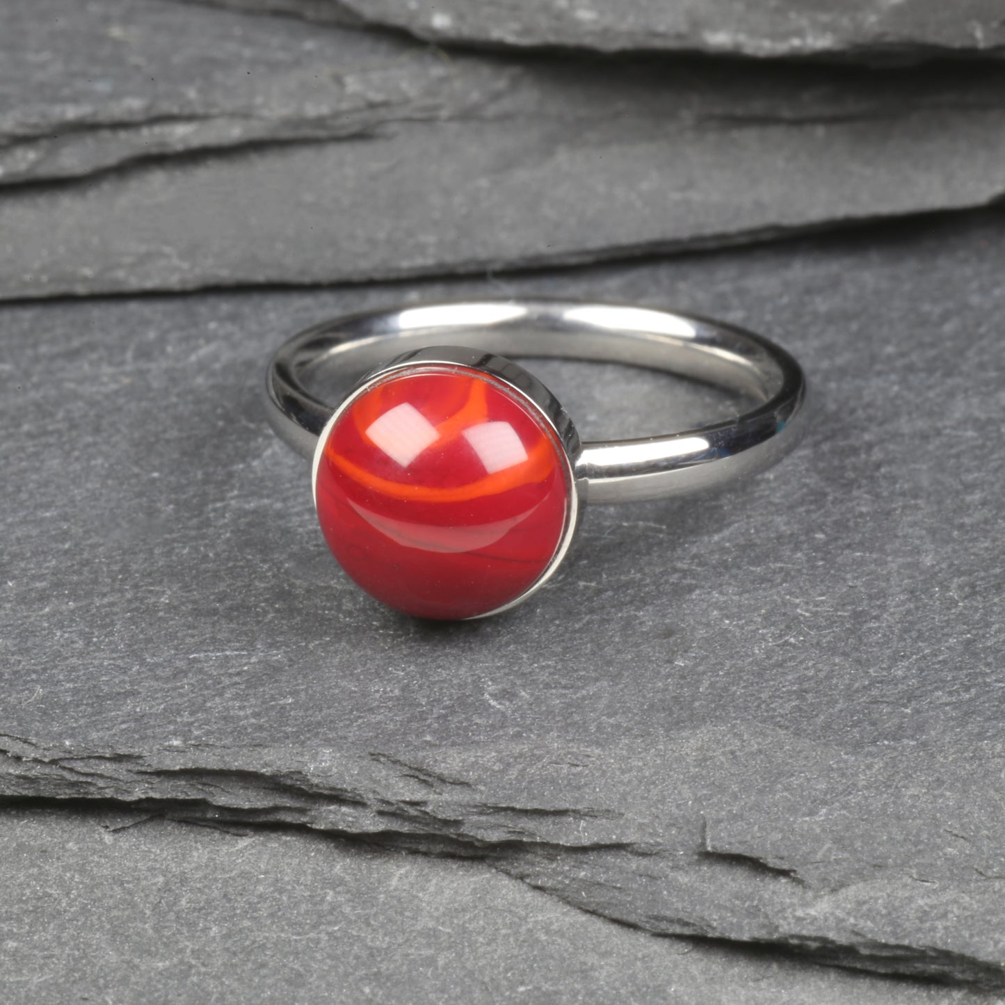8mm Ring - Red Stripe (J)