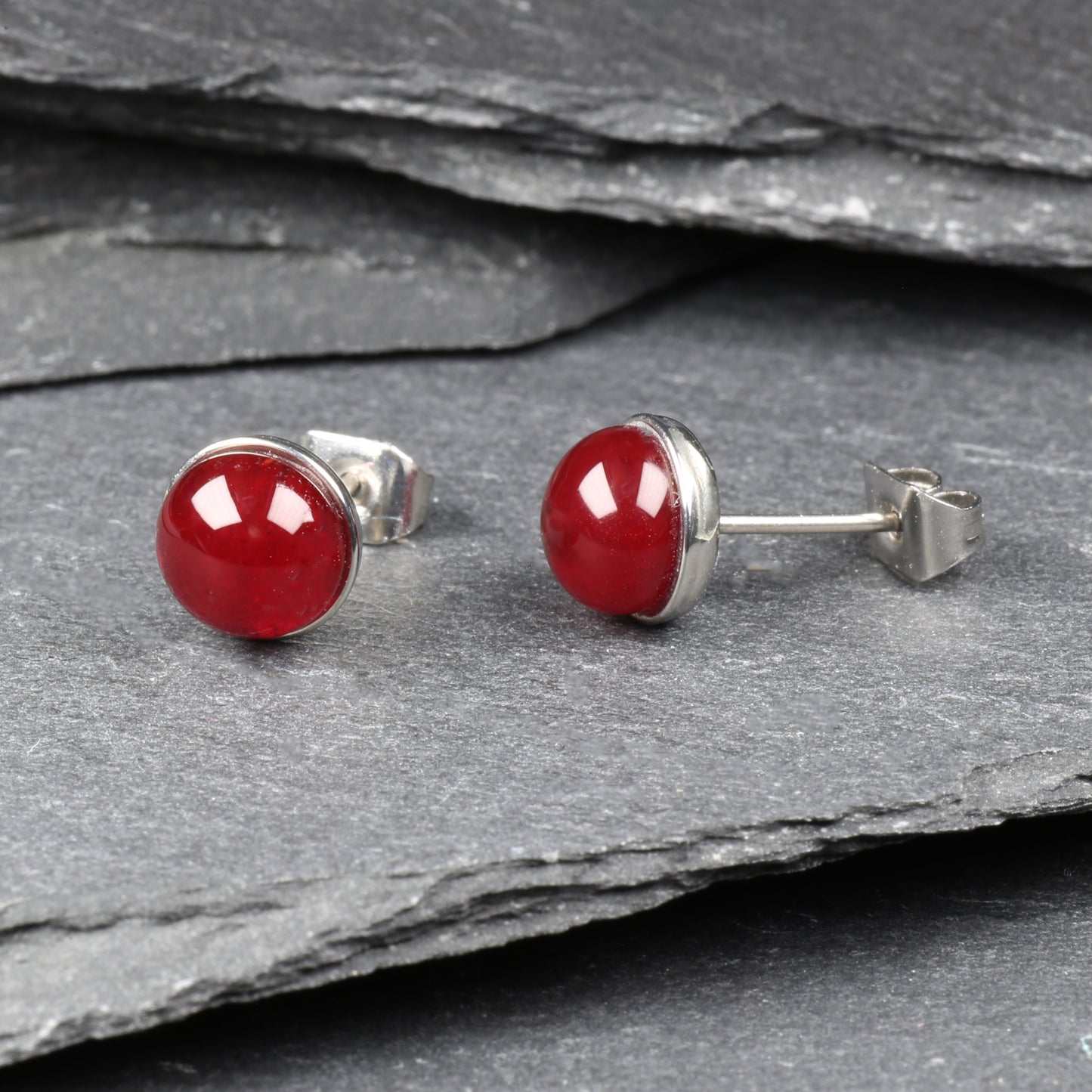 Studs 6mm - Transparent Red