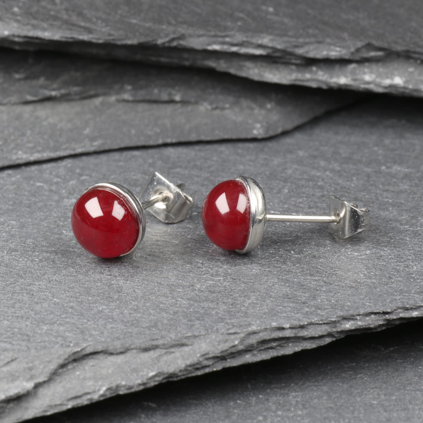 Studs 6mm - Transparent Red