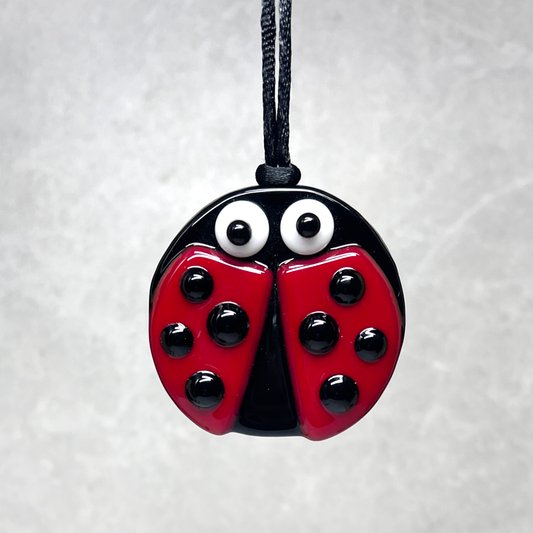 fused-glass-hanging-ladybirds-50mm-X-50mm